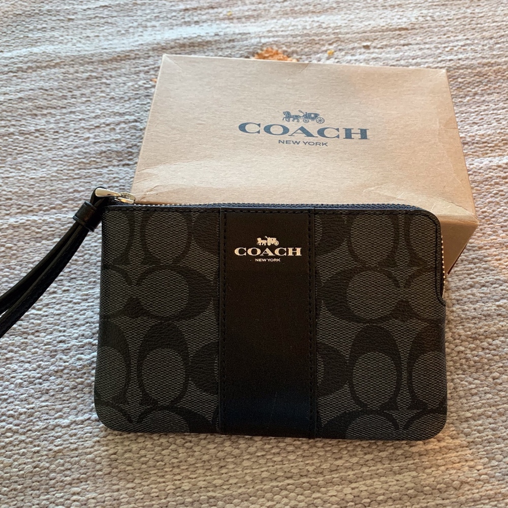 Coach Wristlet - Black Signature Print